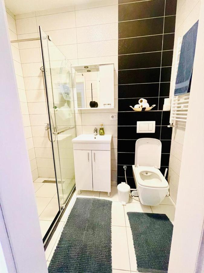 4 Llullat - City Center Apartment Πρίστινα Εξωτερικό φωτογραφία